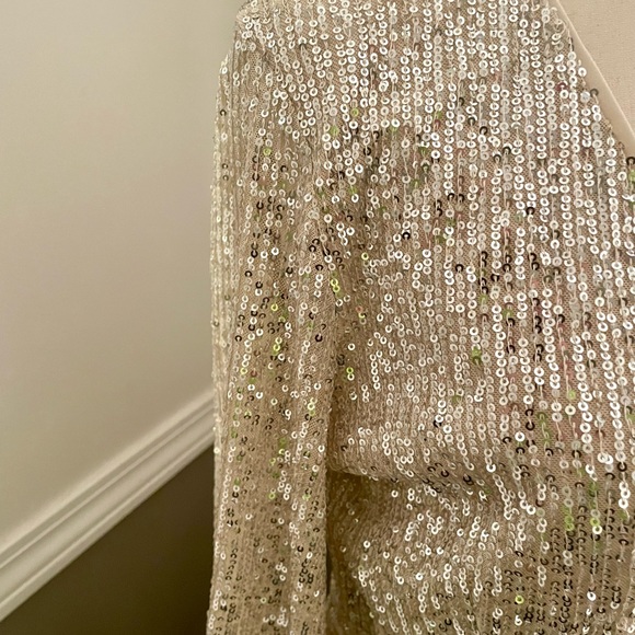 Barton ❤️ Sequins Belissa A-Line Wrap Mini Dress - Picture 8 of 12